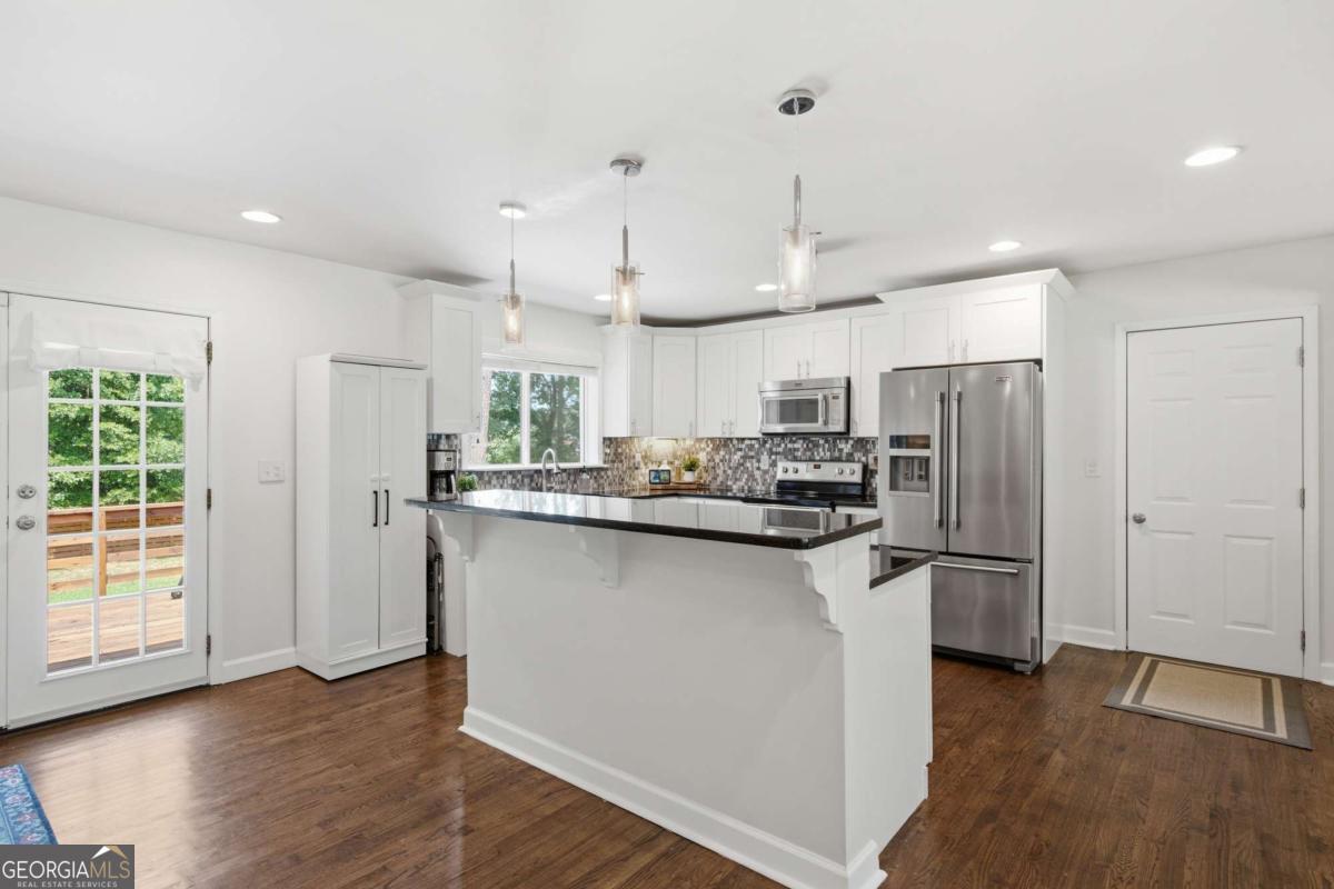 1891 Shepherd Circle Sw Property Photo 14