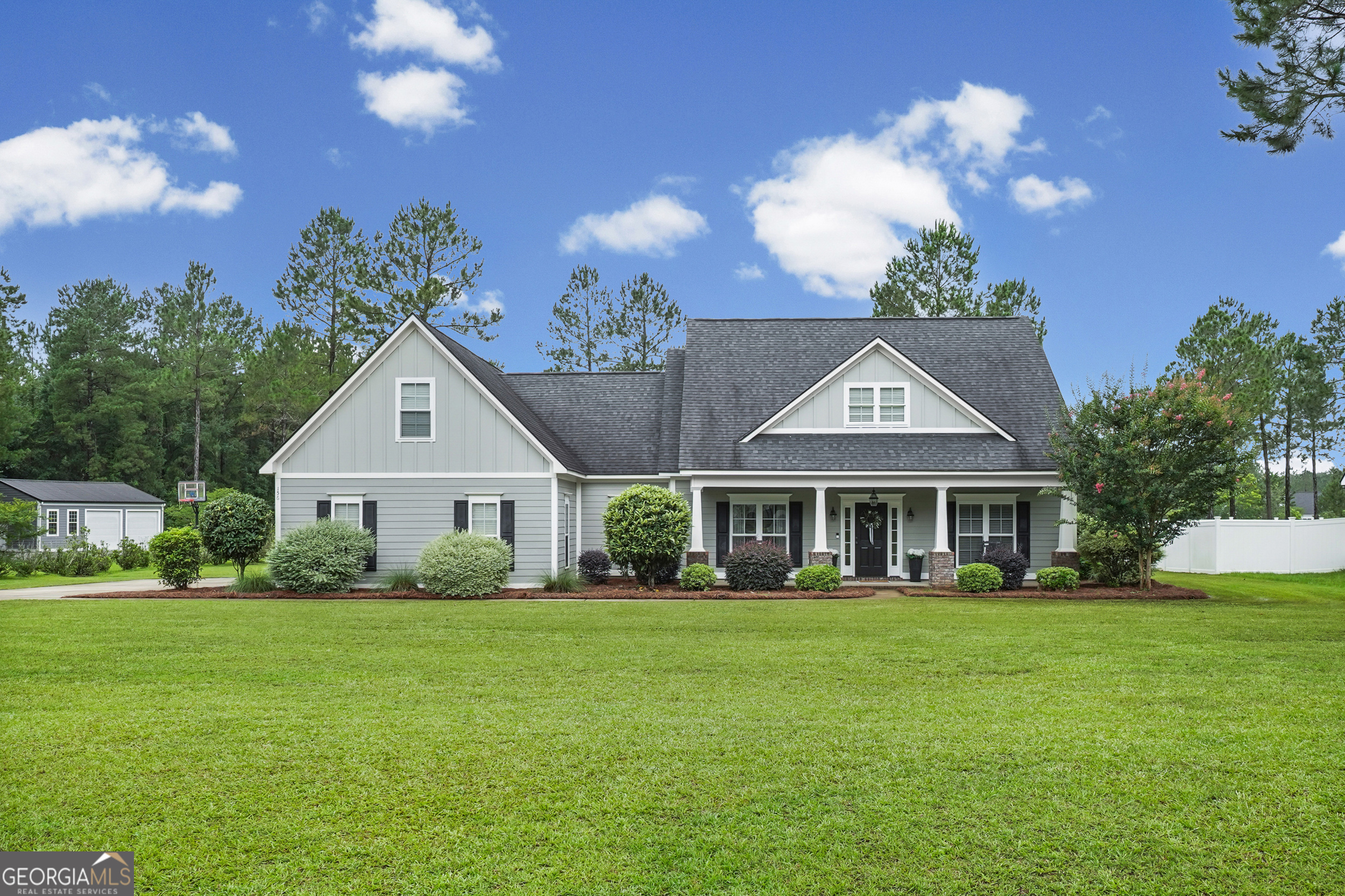156 Brittany Lakes Drive Property Photo 1