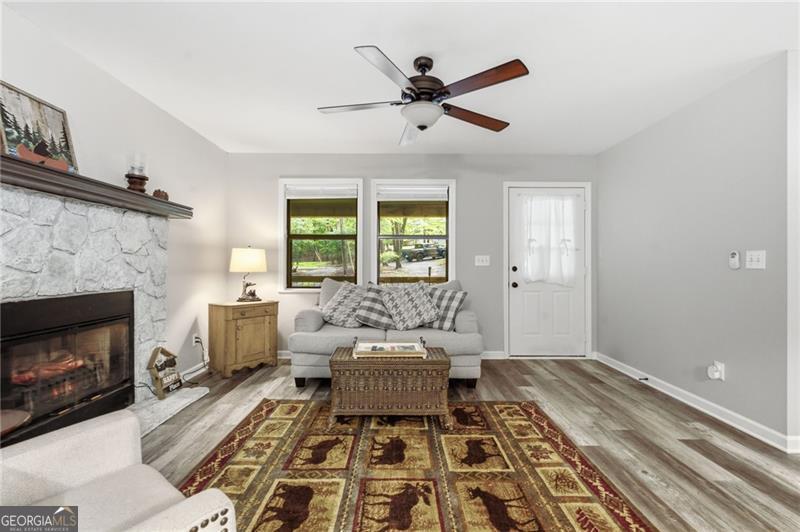 94 Winding Way Property Photo 10