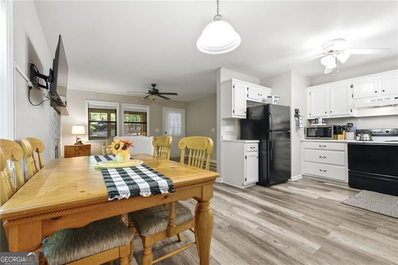 94 Winding Way Property Photo 14