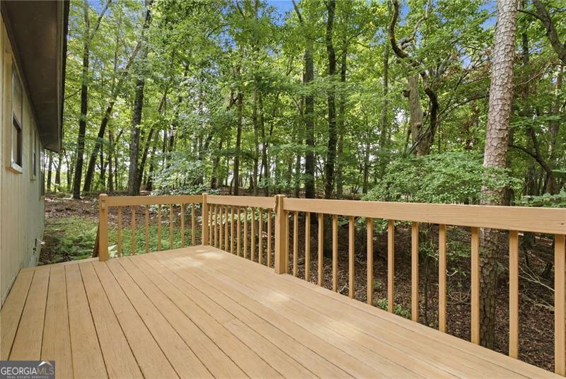 94 Winding Way Property Photo 25