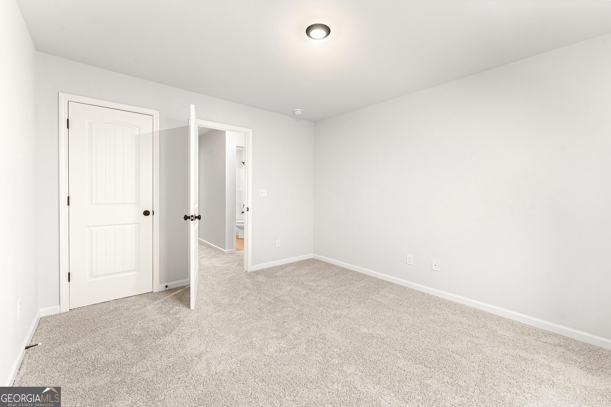33 Crest Drive # 5 Property Photo 22