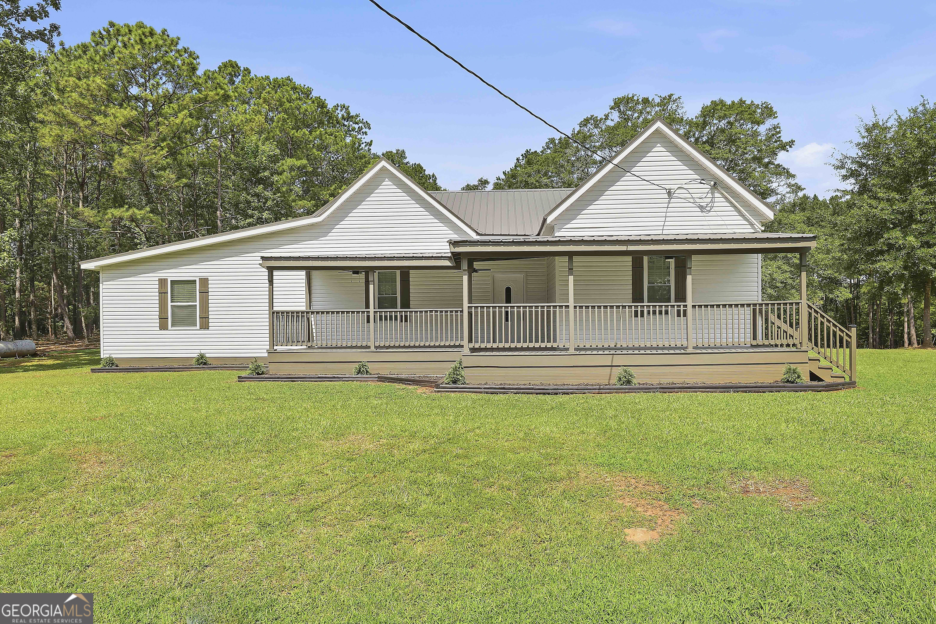 1966 Owens Road Property Photo 1