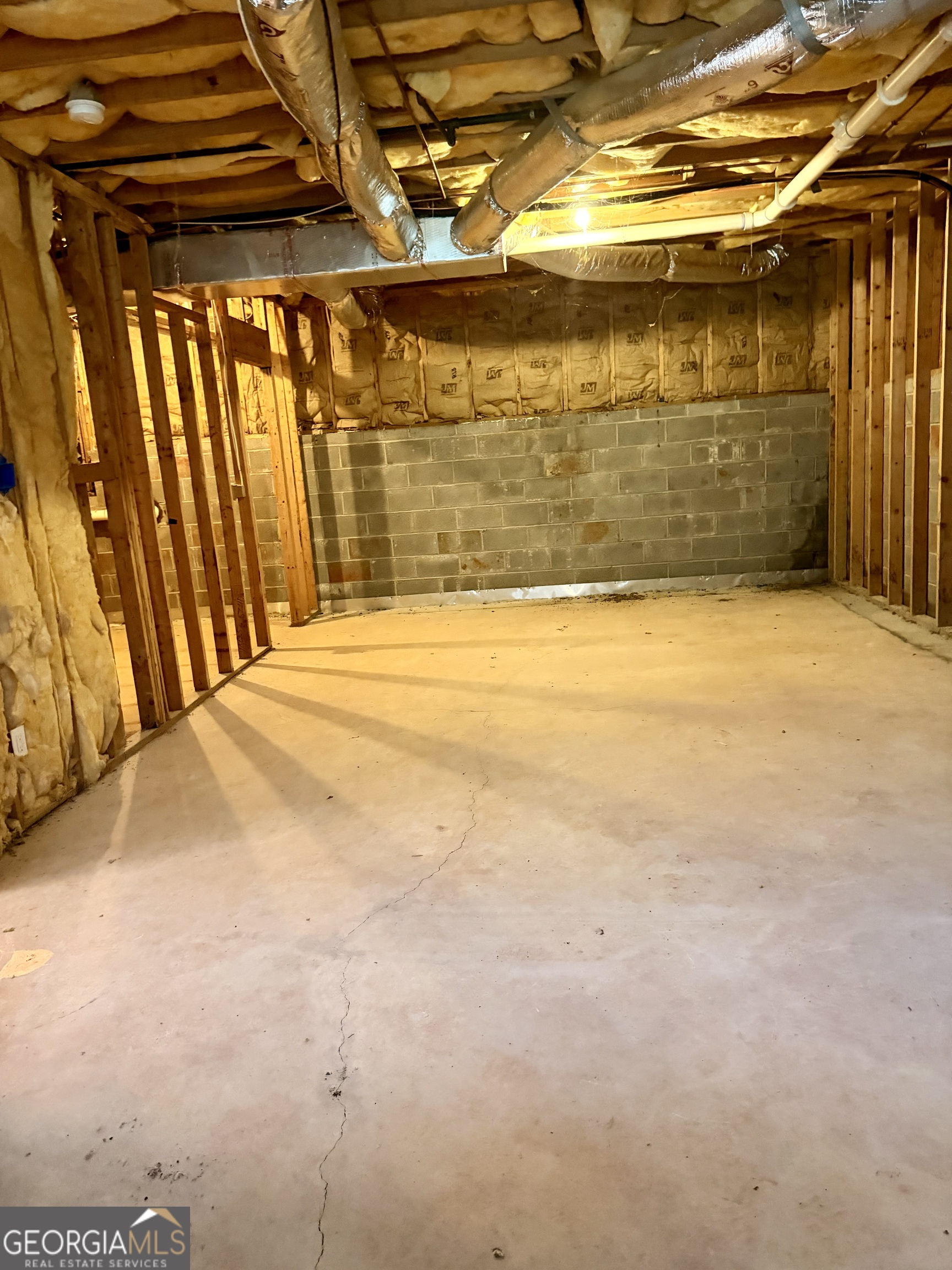 304 Oliver Court Property Photo 2