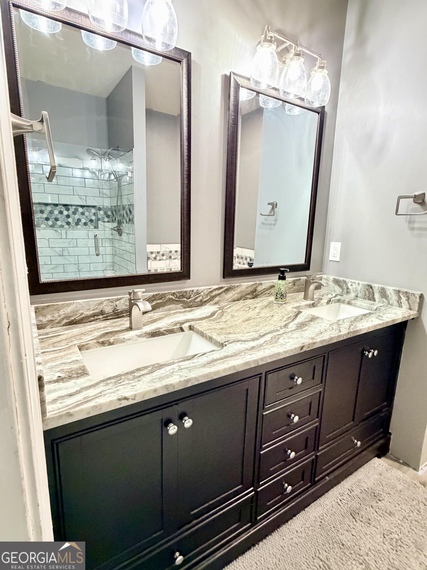 7377 Saint Peter Way Property Photo 13