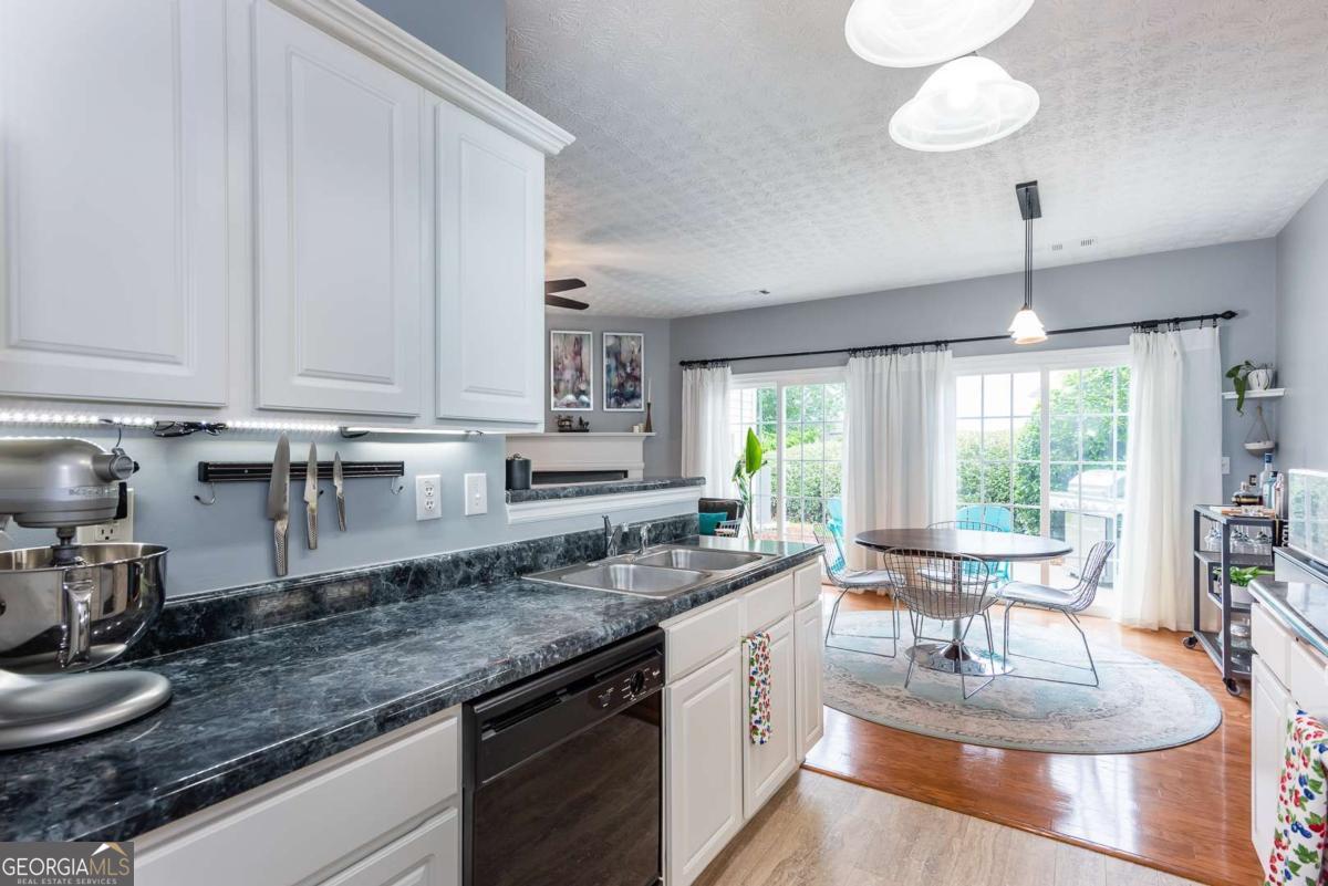 3646 Lantern Crest Cove Property Photo 20