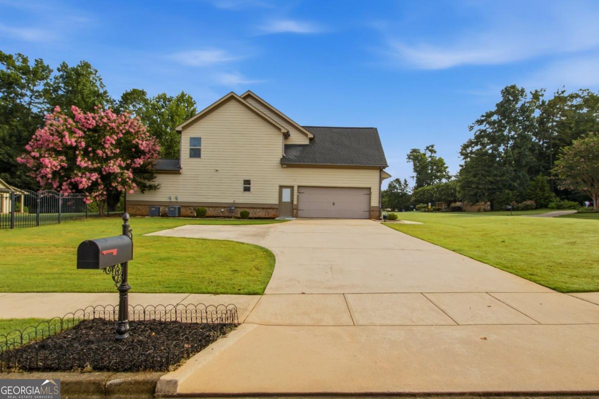 4662 Whitlow Ridge Drive Property Photo 6