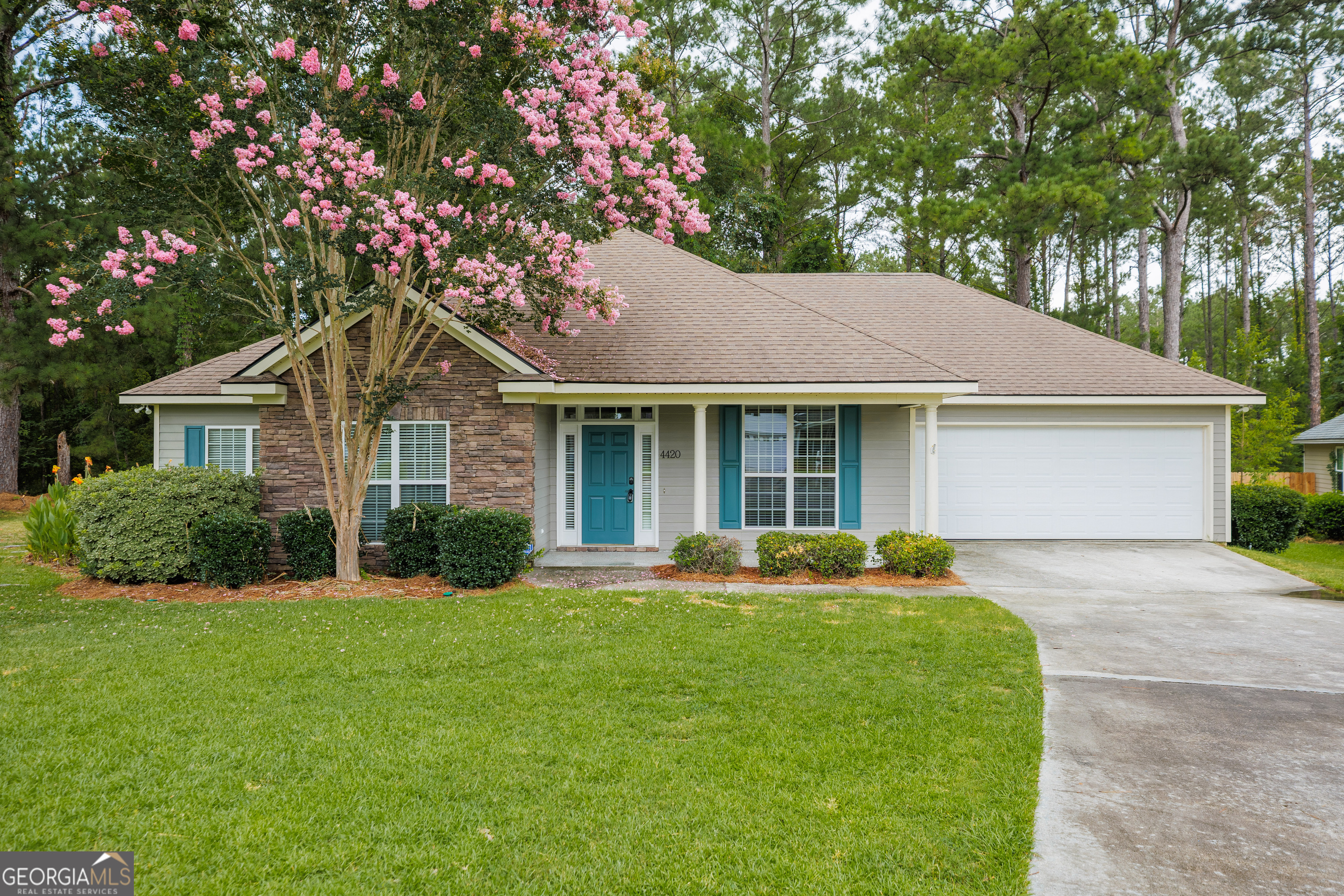 4420 Stonehaven Drive Property Photo 1