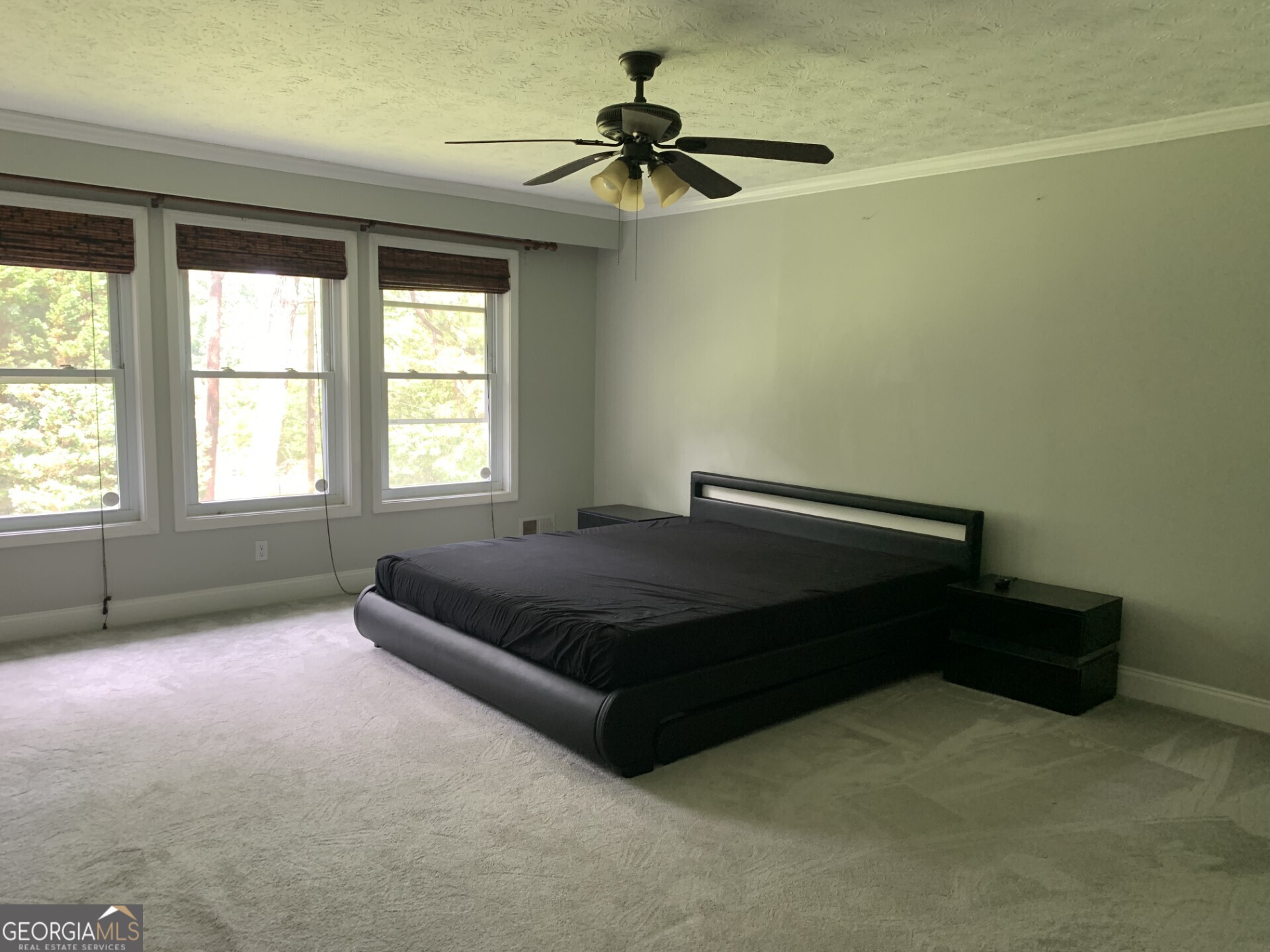 402 Emily Drive Sw Property Photo 5