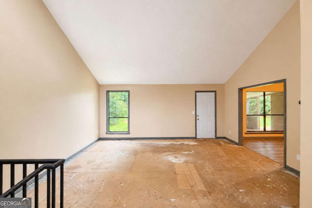 6742 Oakland Drive Property Photo 6