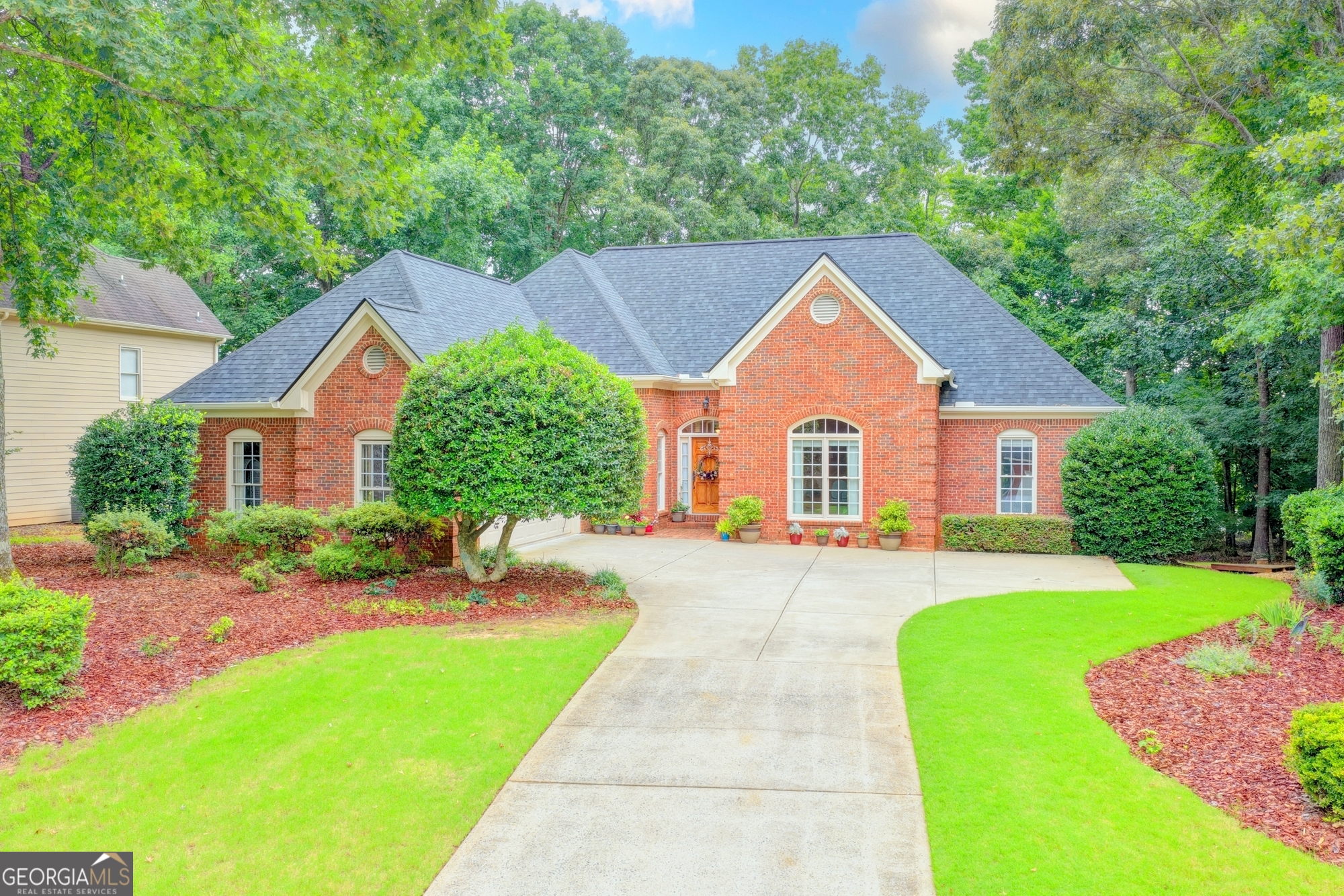 2470 Bexford View Property Photo 1