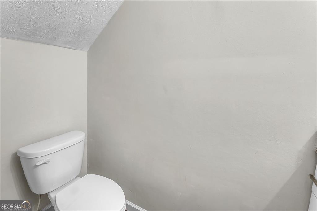 3275 Abbeywood Drive Property Photo 4