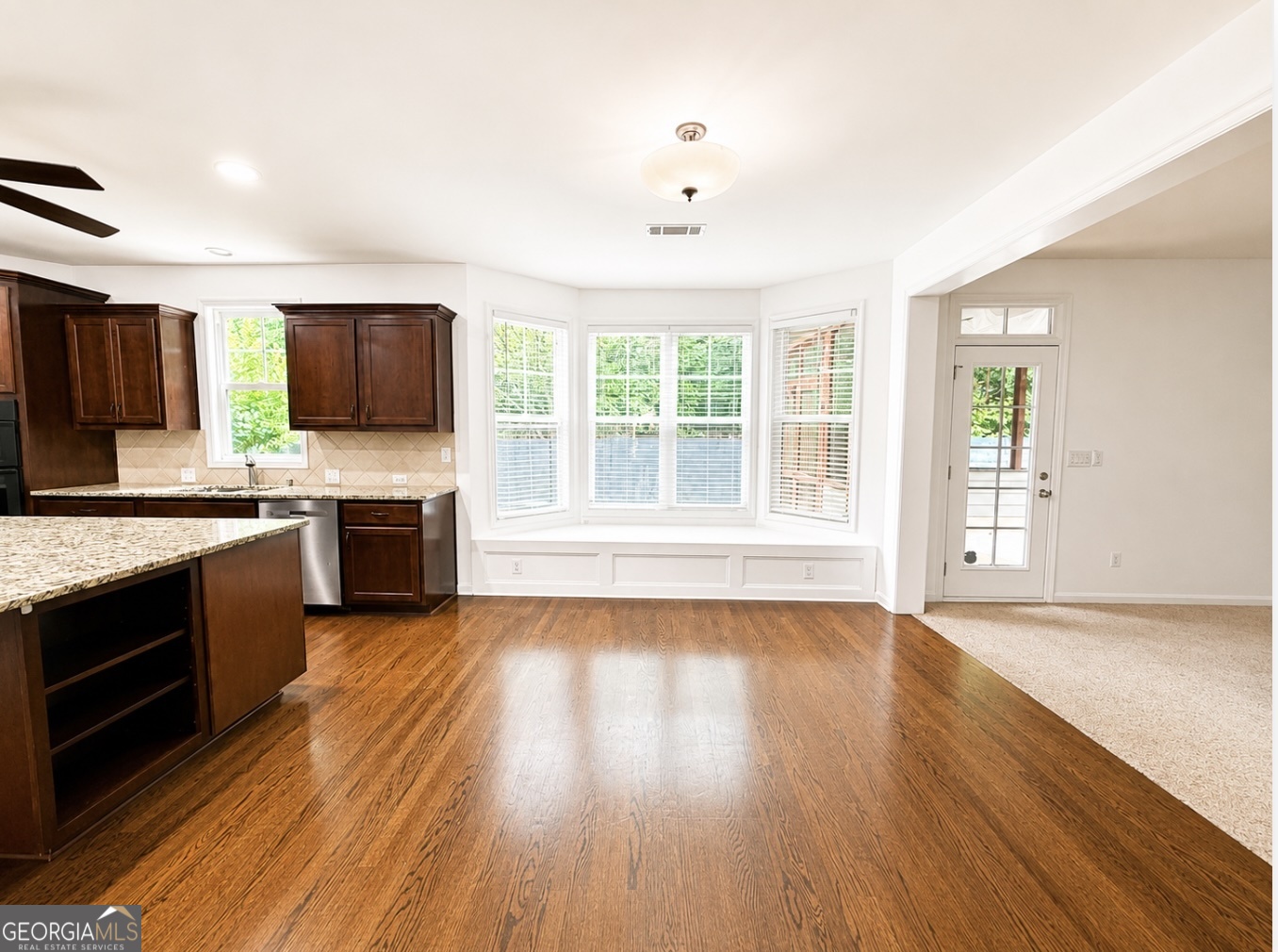 320 New Point Lane Property Photo 14