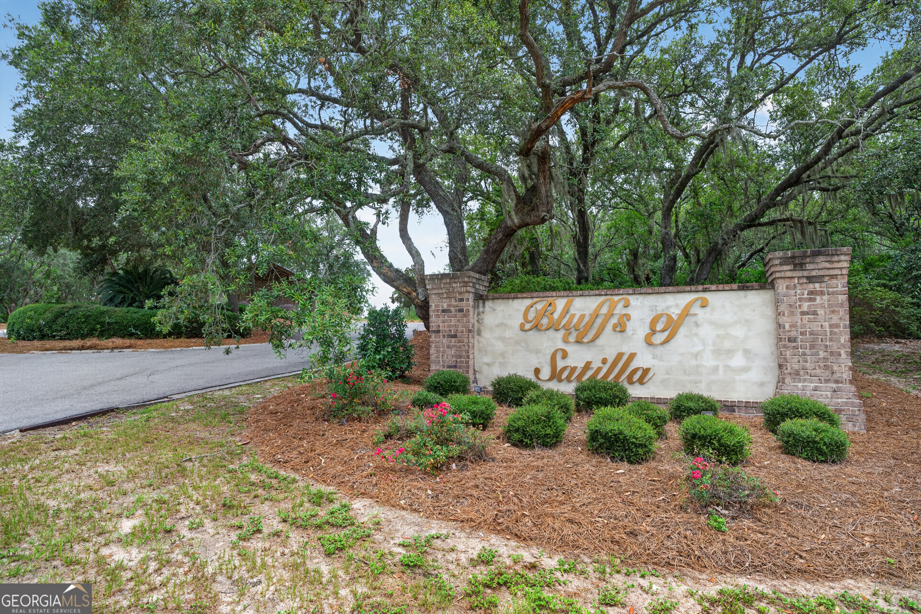 109 Plantation Pines Drive Property Photo 2