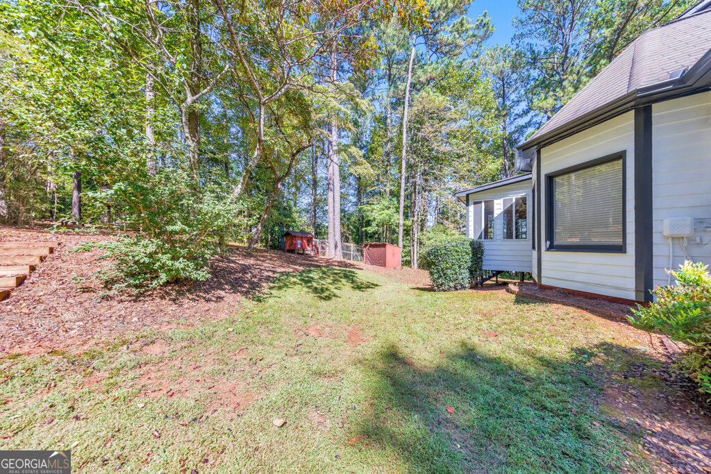 2051 E Piedmont Road Property Photo 8
