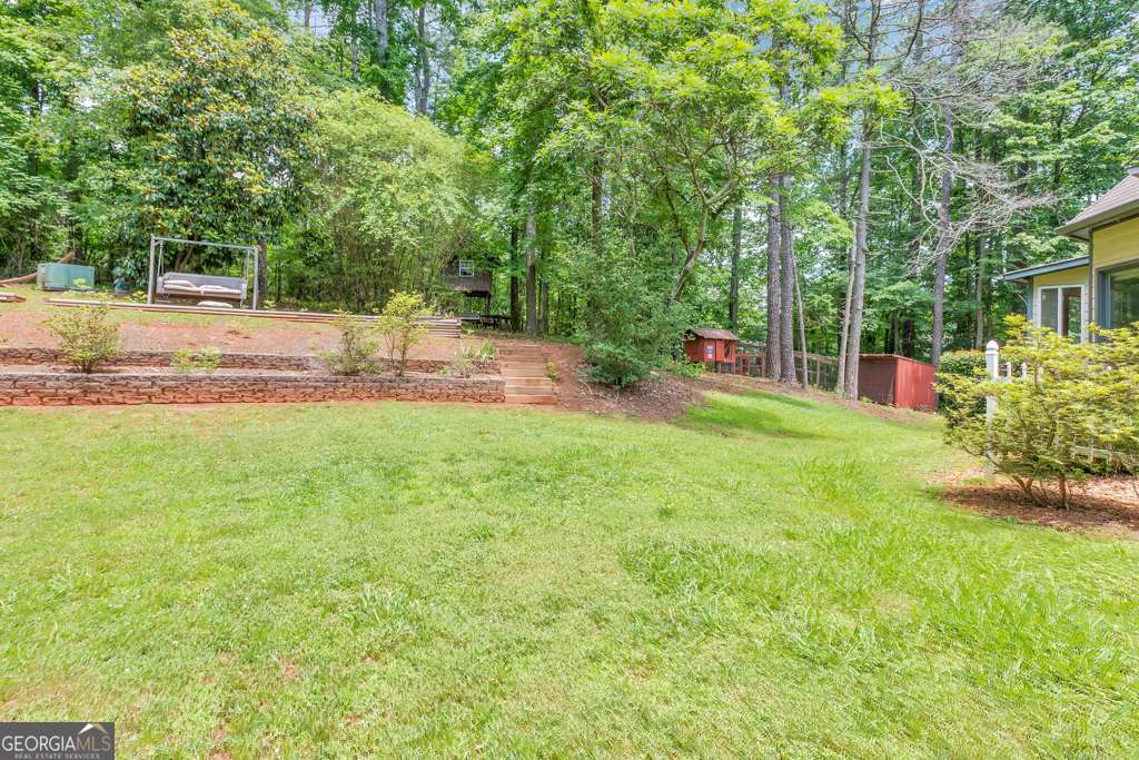 2051 E Piedmont Road Property Photo 9