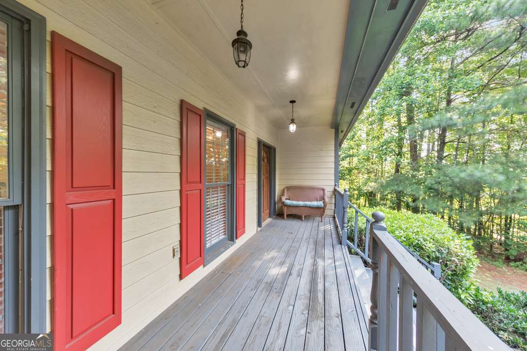 2051 E Piedmont Road Property Photo 12