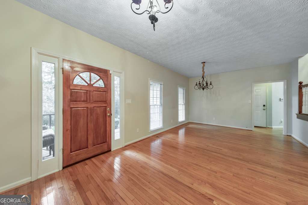 2051 E Piedmont Road Property Photo 13
