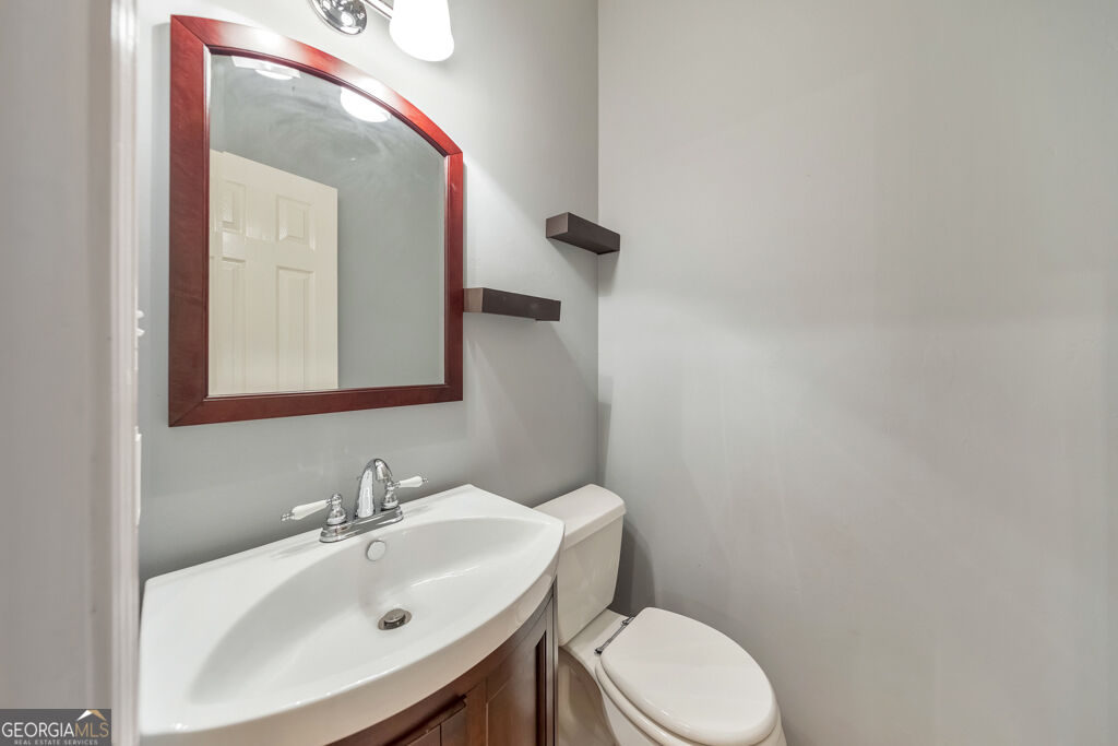 2051 E Piedmont Road Property Photo 26