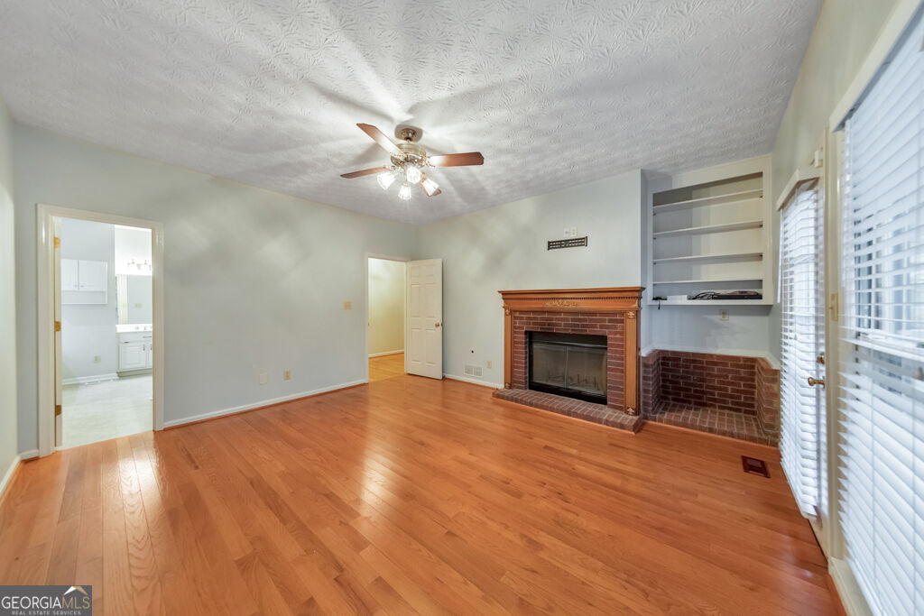 2051 E Piedmont Road Property Photo 27