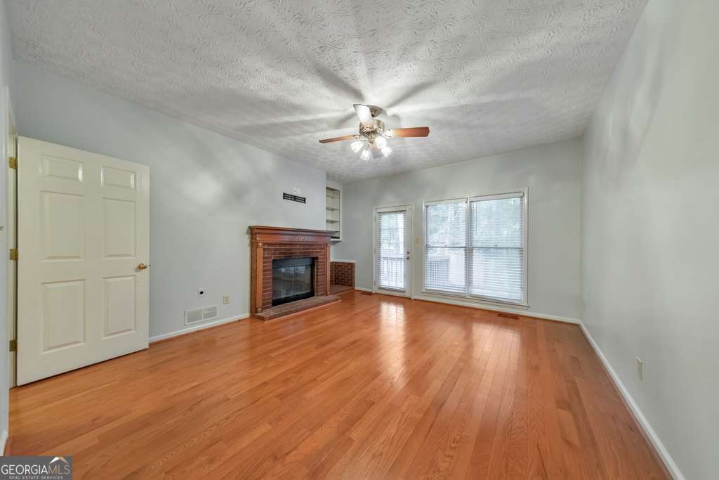 2051 E Piedmont Road Property Photo 31
