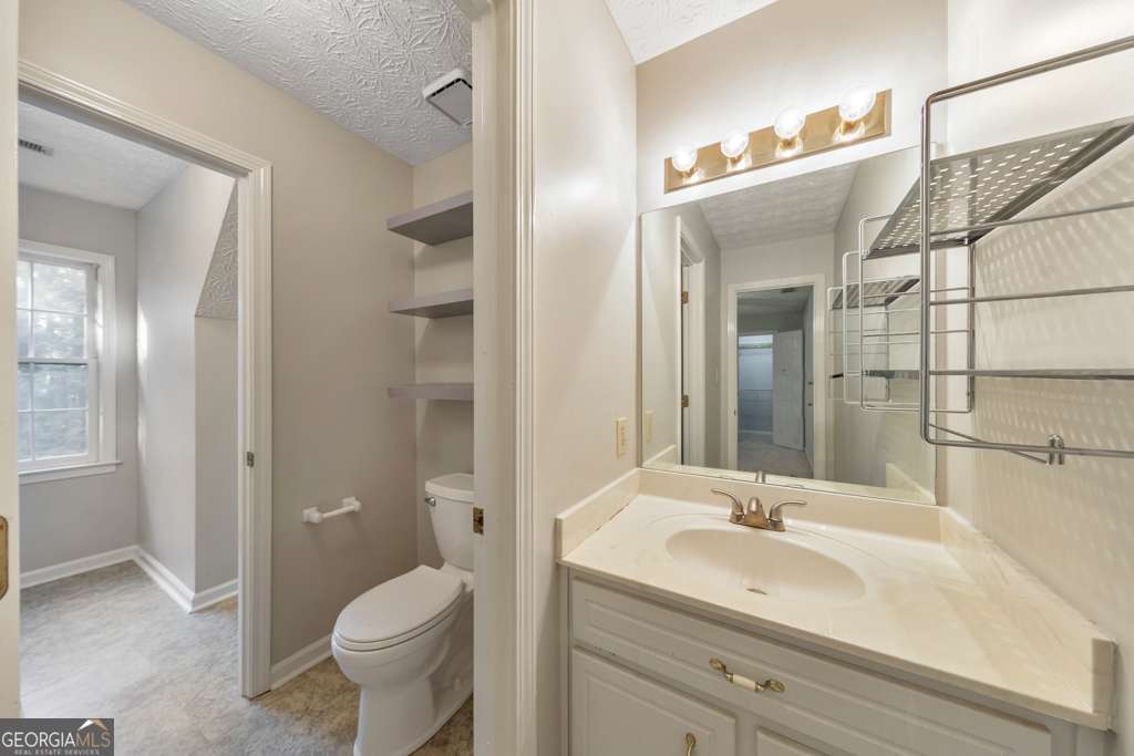 2051 E Piedmont Road Property Photo 47