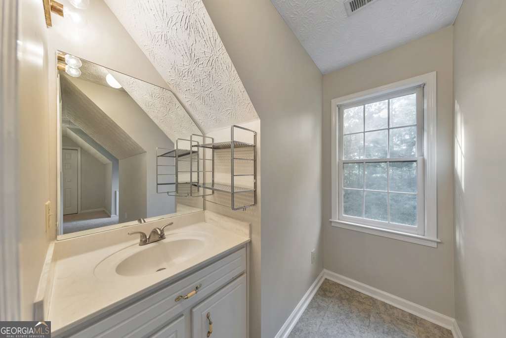 2051 E Piedmont Road Property Photo 48