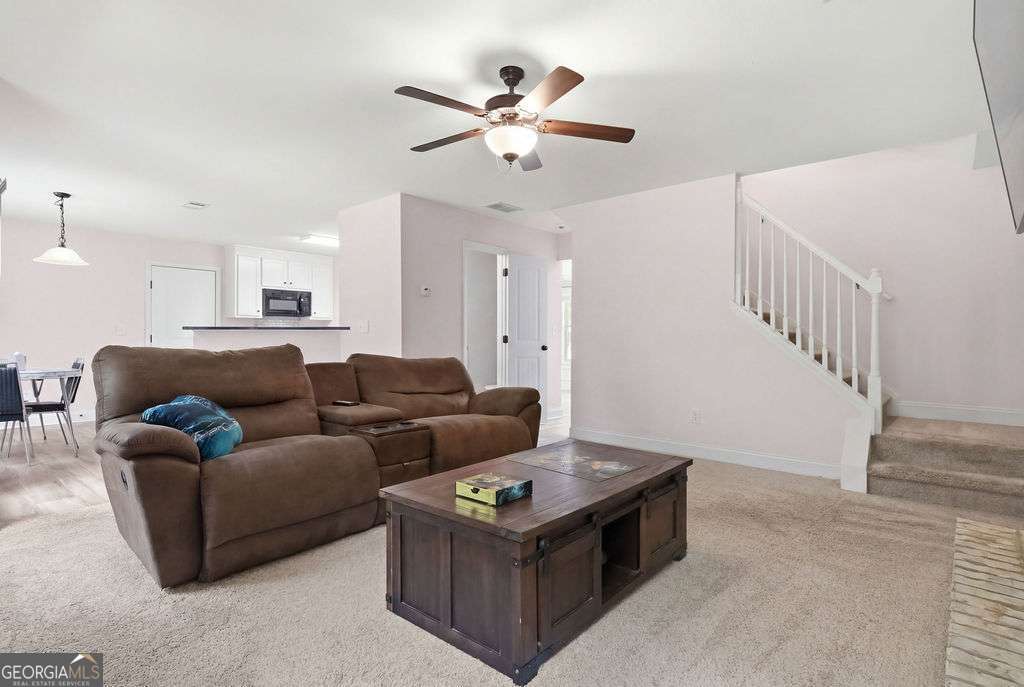 271 Oxmoor Close Property Photo 25