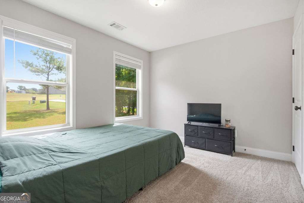 271 Oxmoor Close Property Photo 32