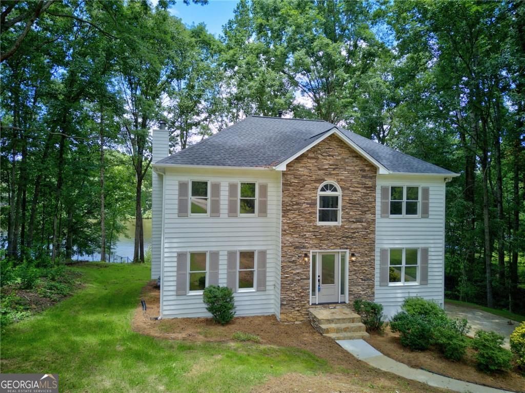 511 Lakeside Drive Property Photo 3