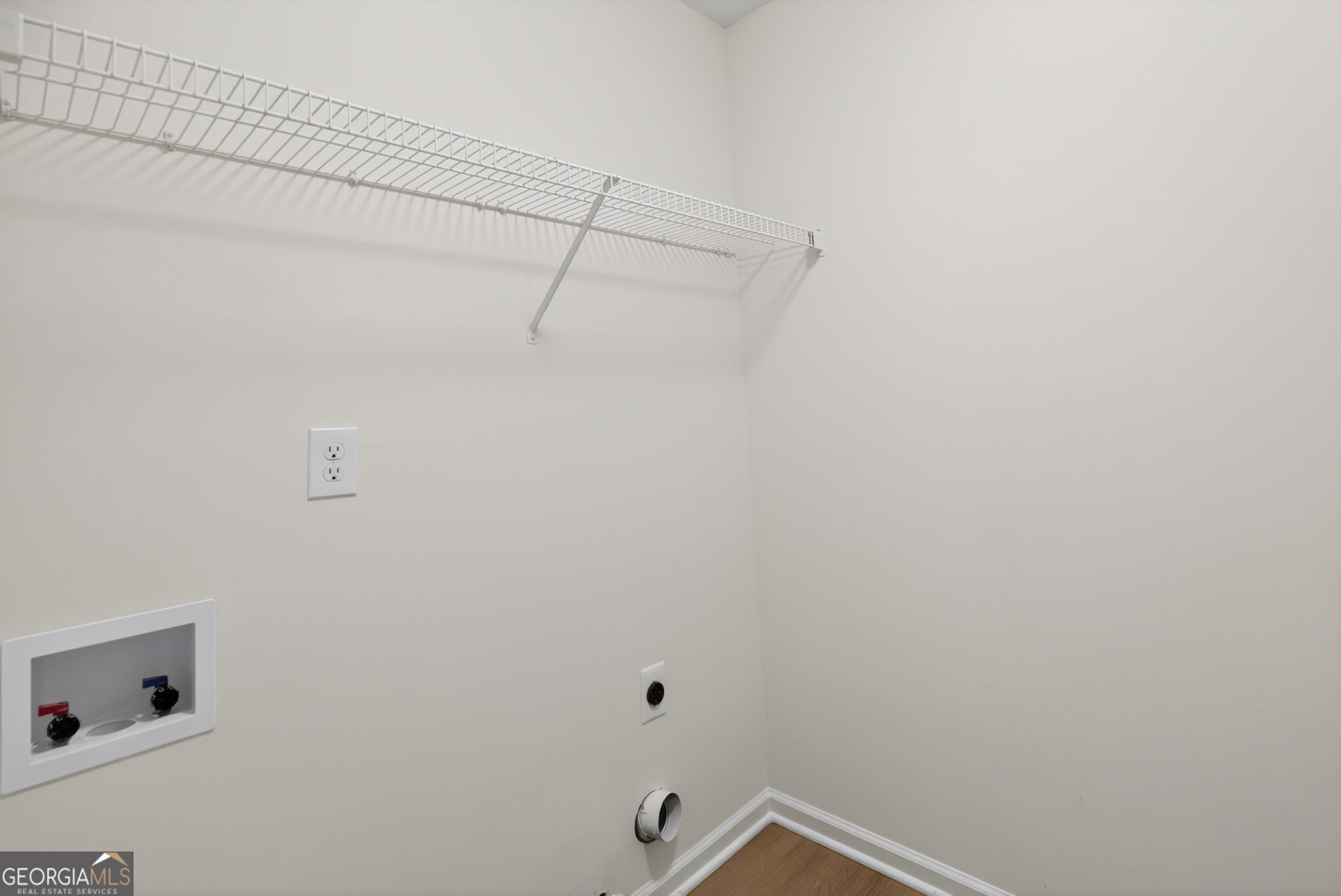 511 Lakeside Drive Property Photo 30