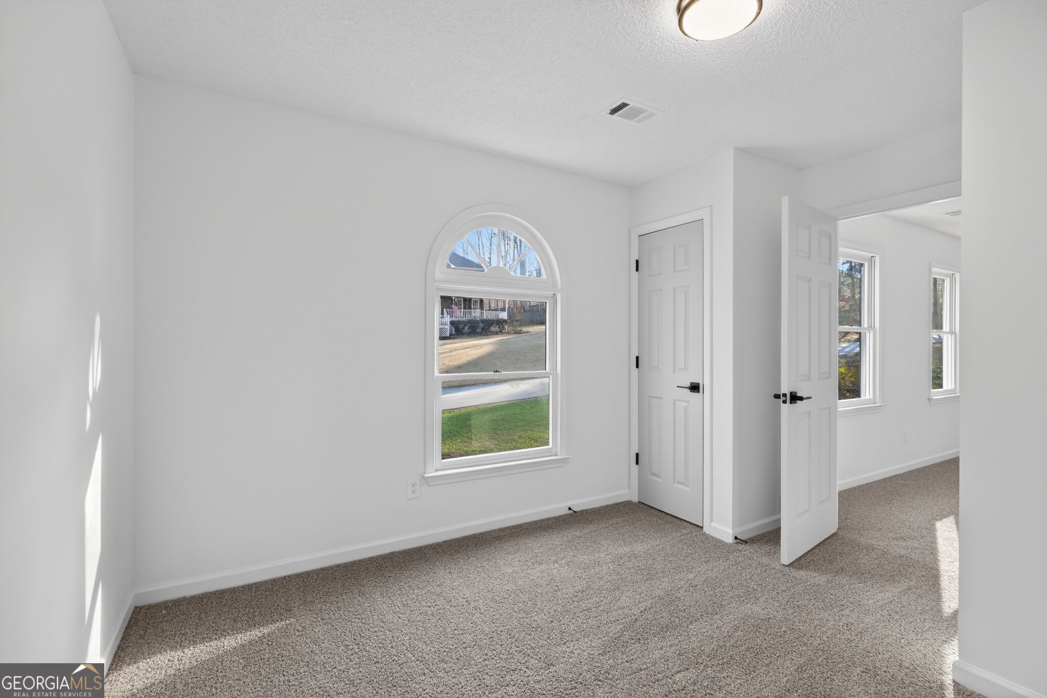 511 Lakeside Drive Property Photo 31