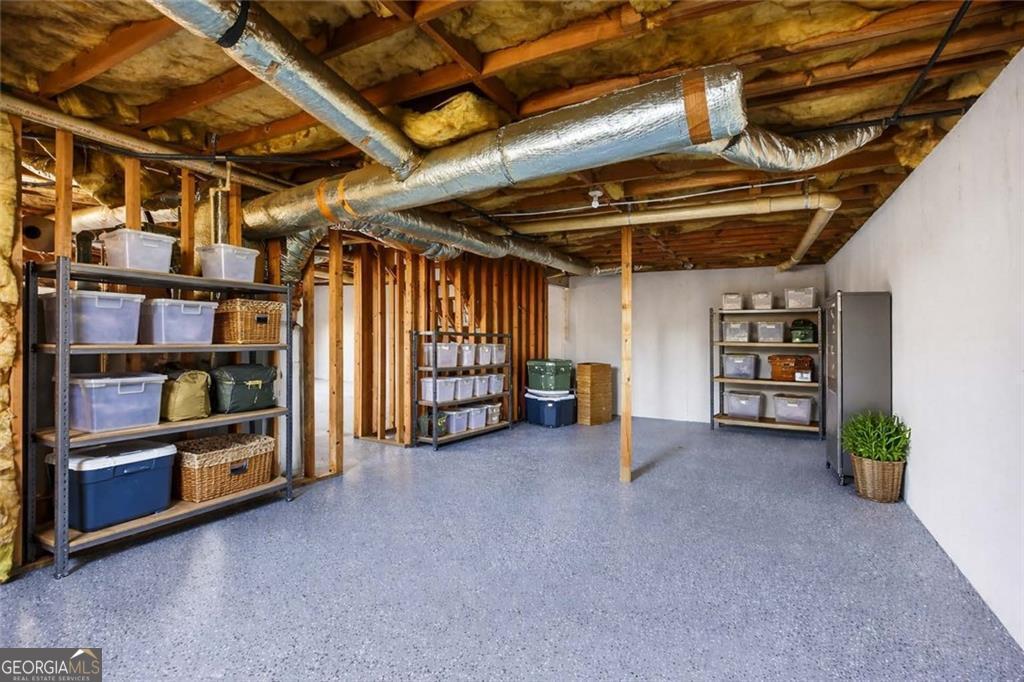 511 Lakeside Drive Property Photo 42