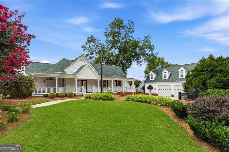 176 Confederate Avenue Property Photo 1