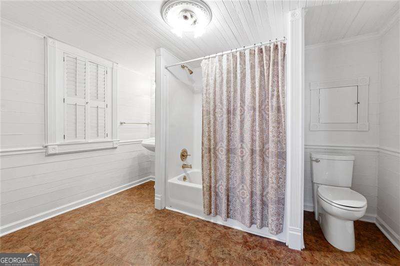 176 Confederate Avenue Property Photo 12