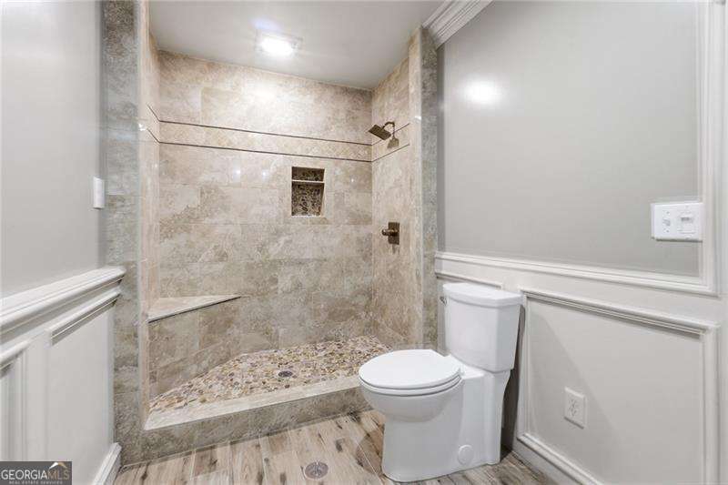 176 Confederate Avenue Property Photo 32