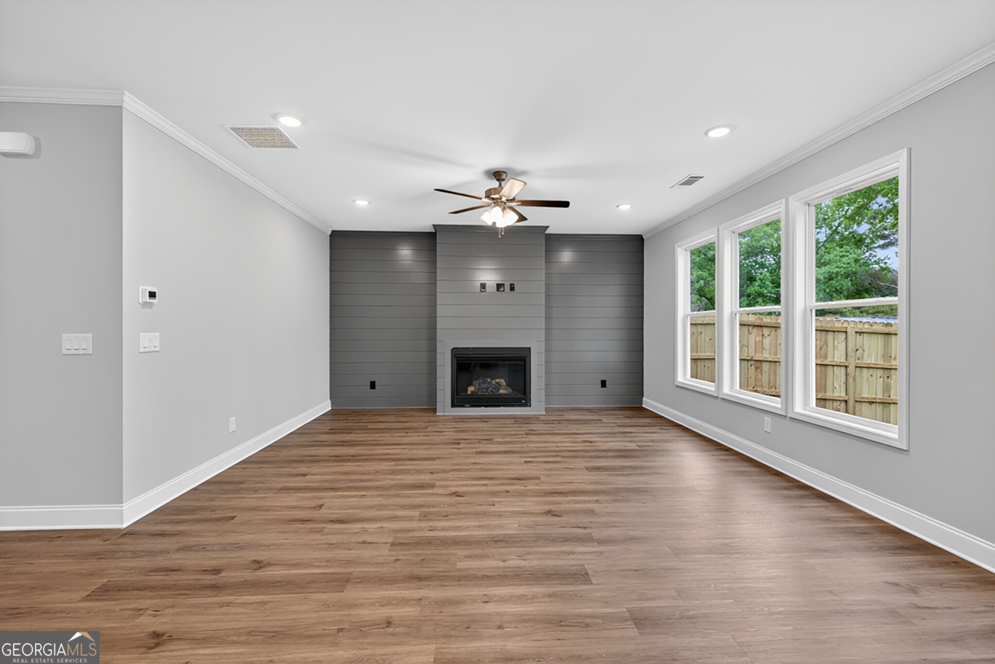 4860 White Street Property Photo 5