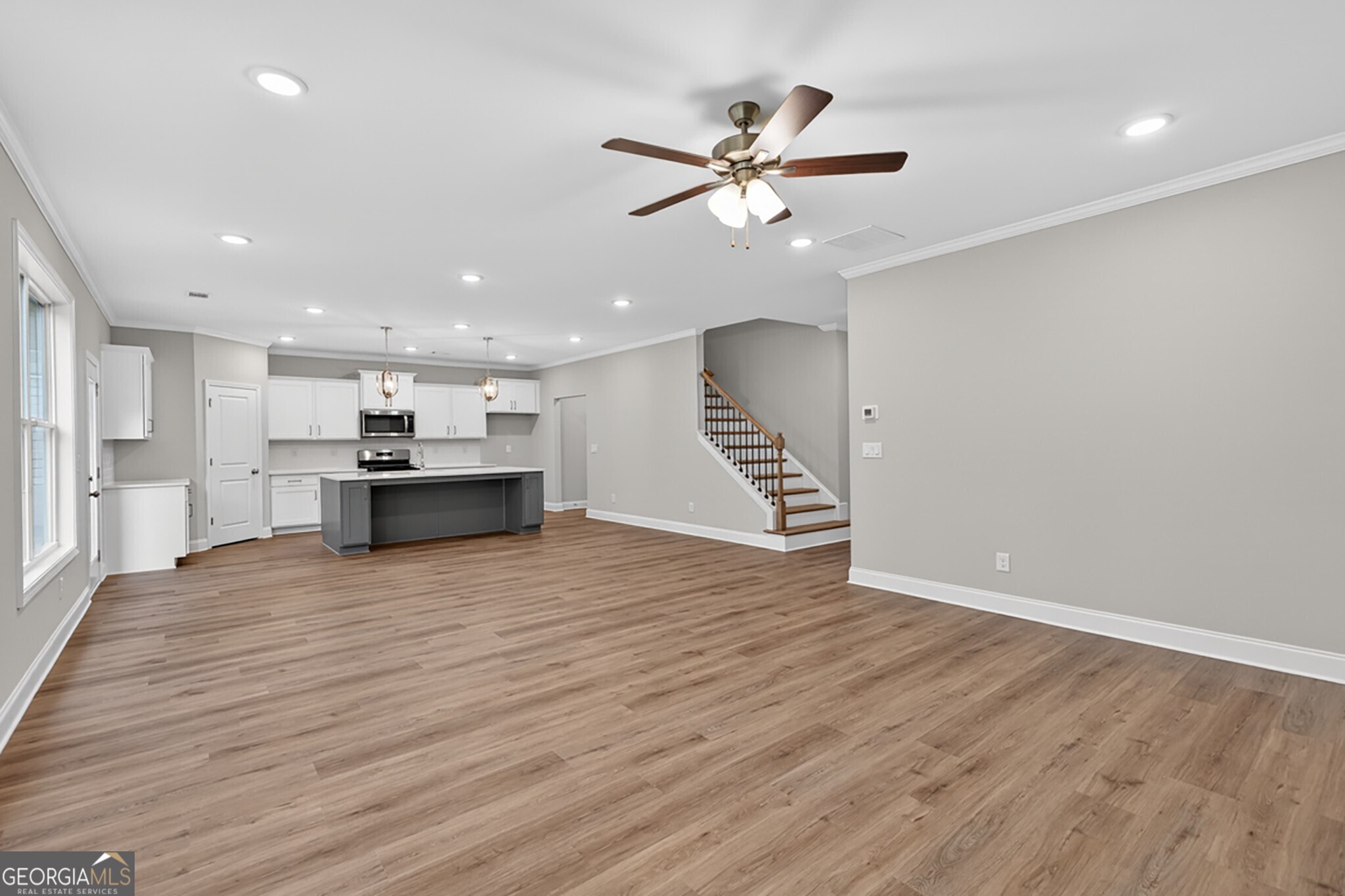 4860 White Street Property Photo 8