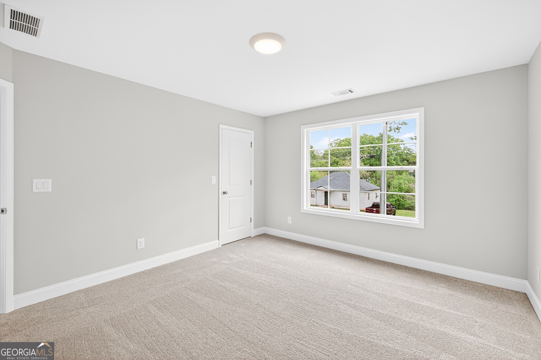 4860 White Street Property Photo 24
