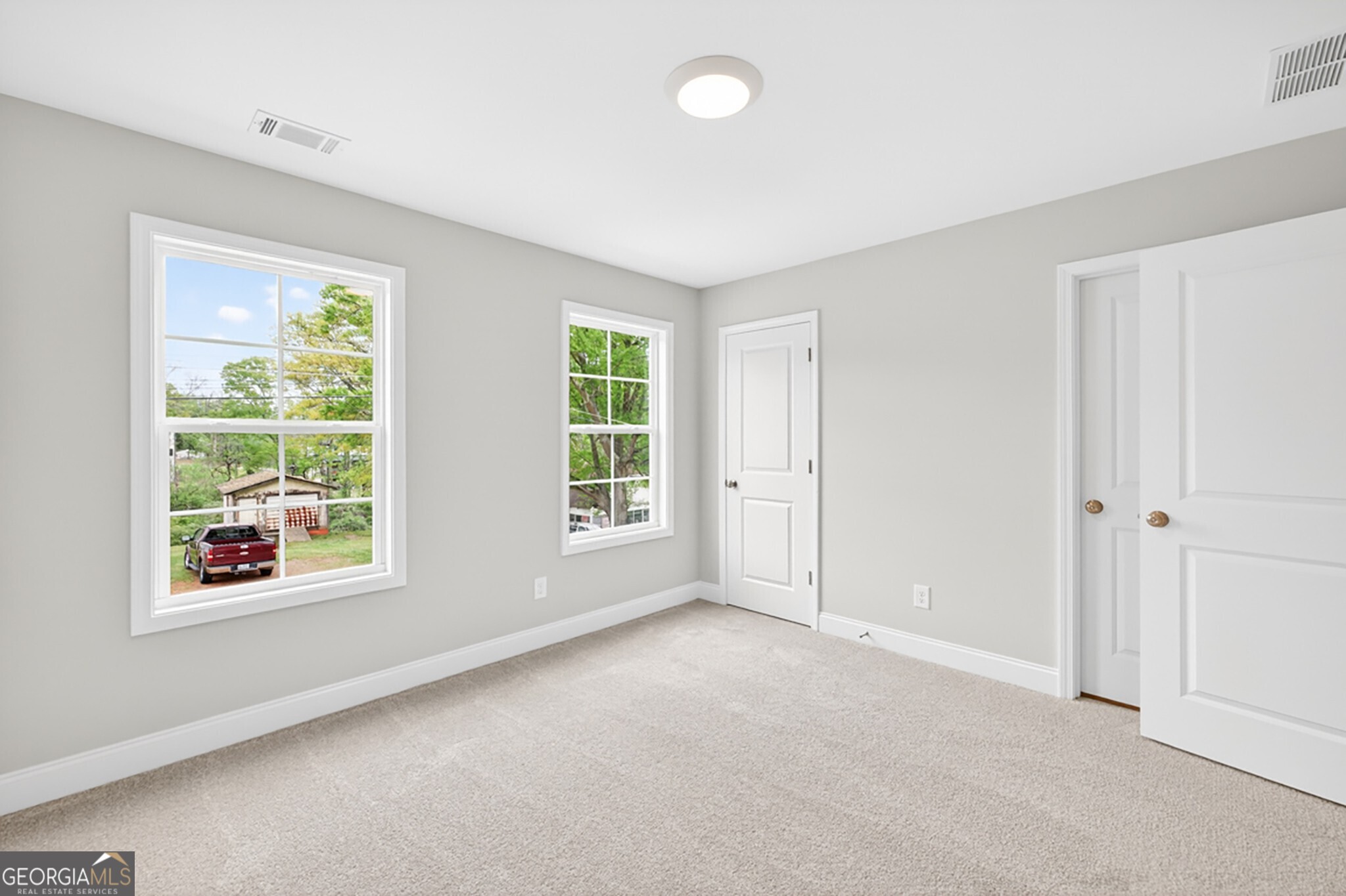4860 White Street Property Photo 28