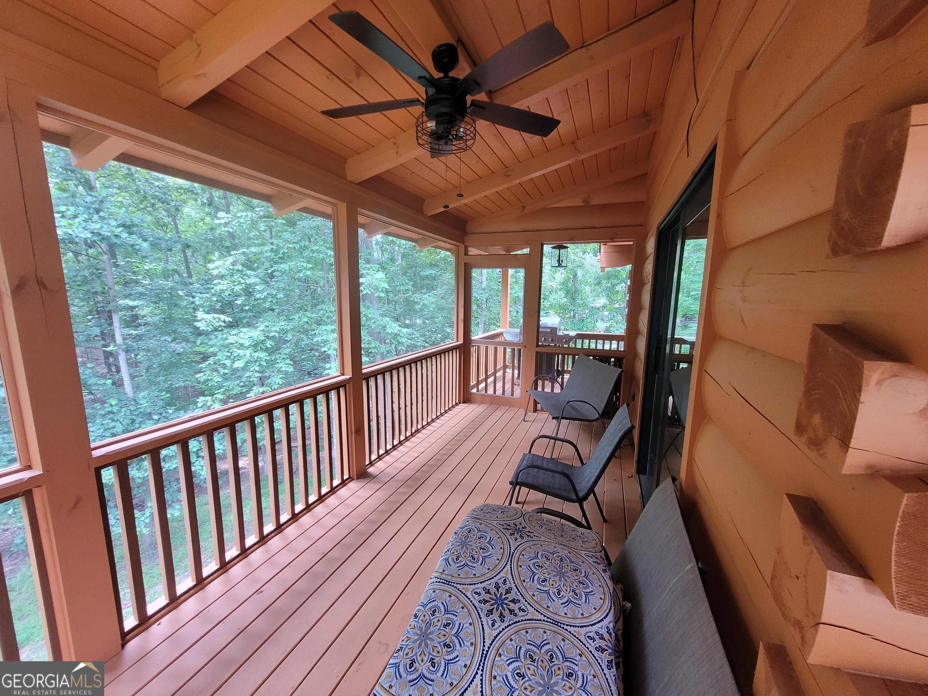 31 Cardinal Road Se Property Photo 10