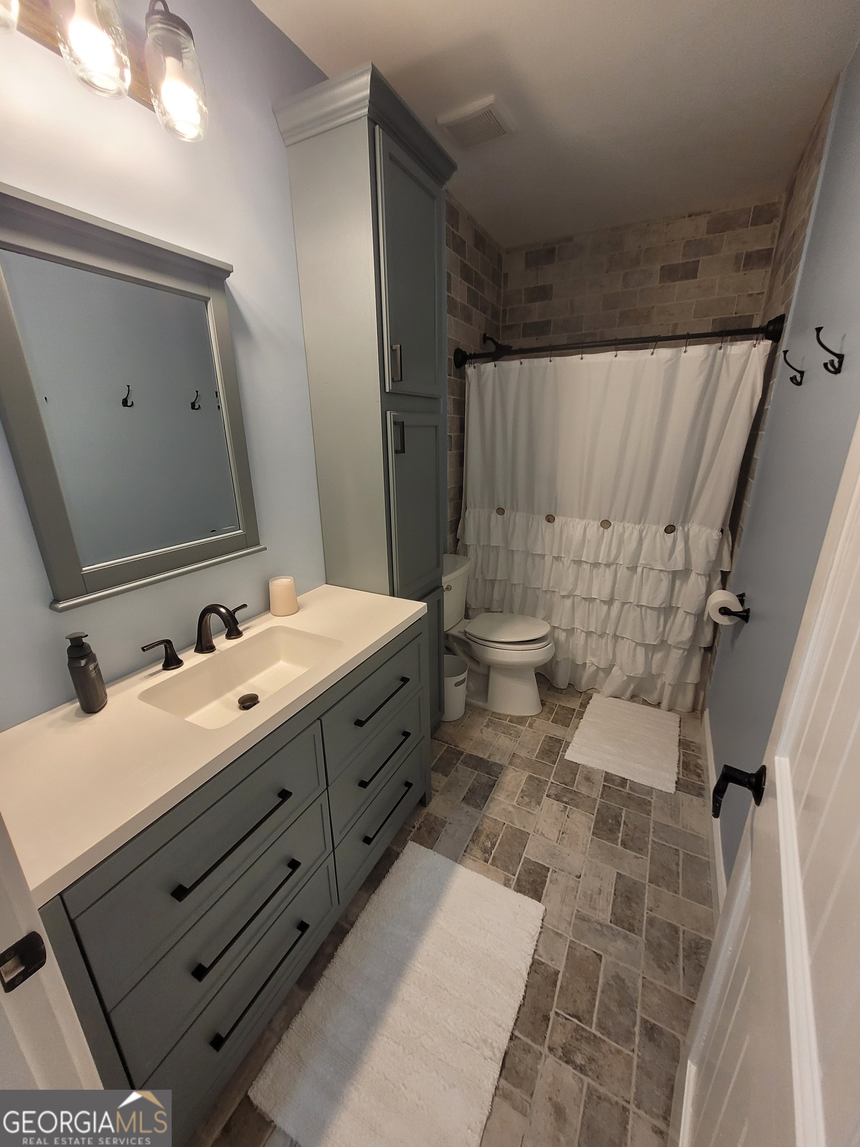 31 Cardinal Road Se Property Photo 13