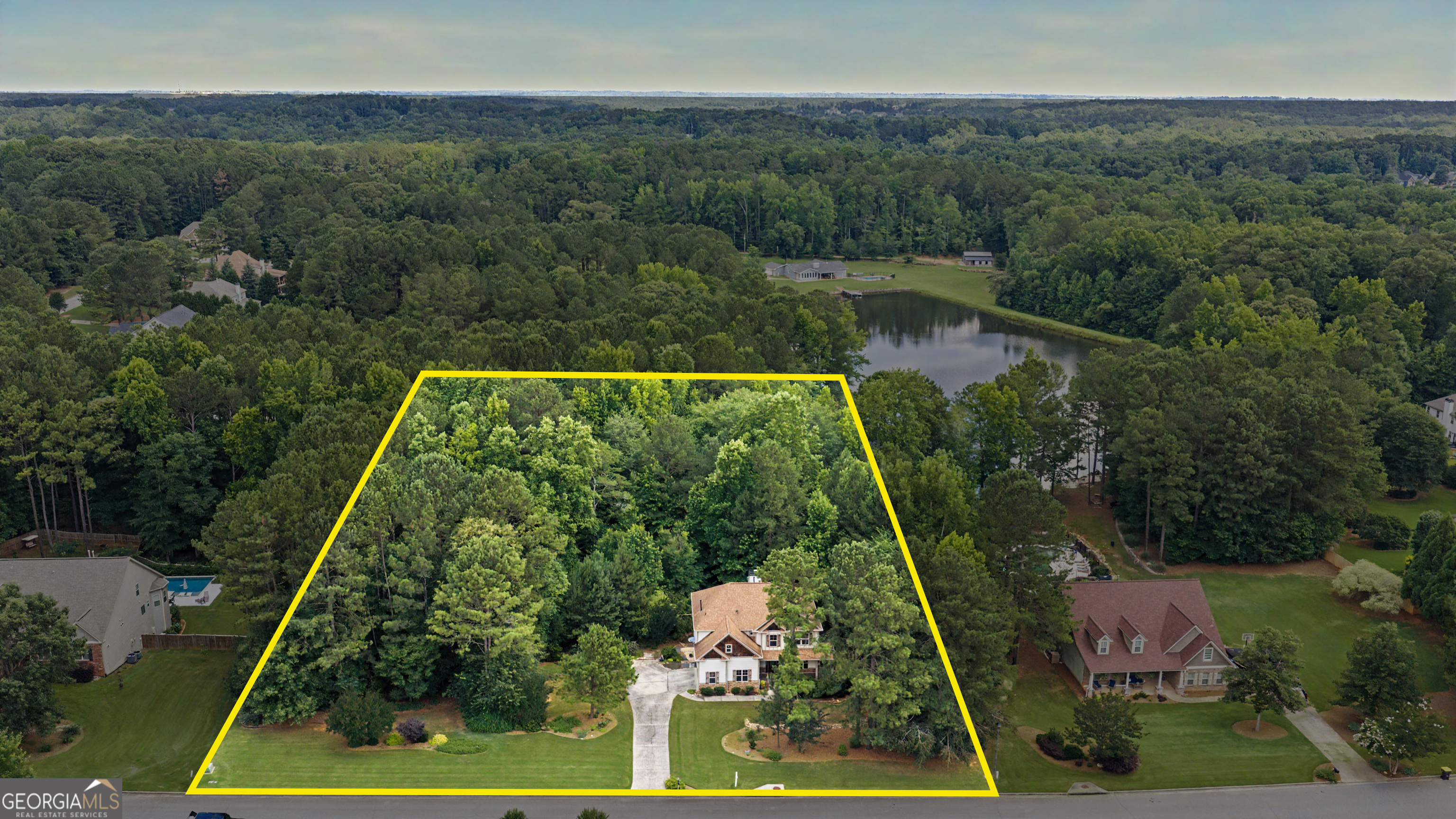 120 Meadow View Glen Property Photo 2