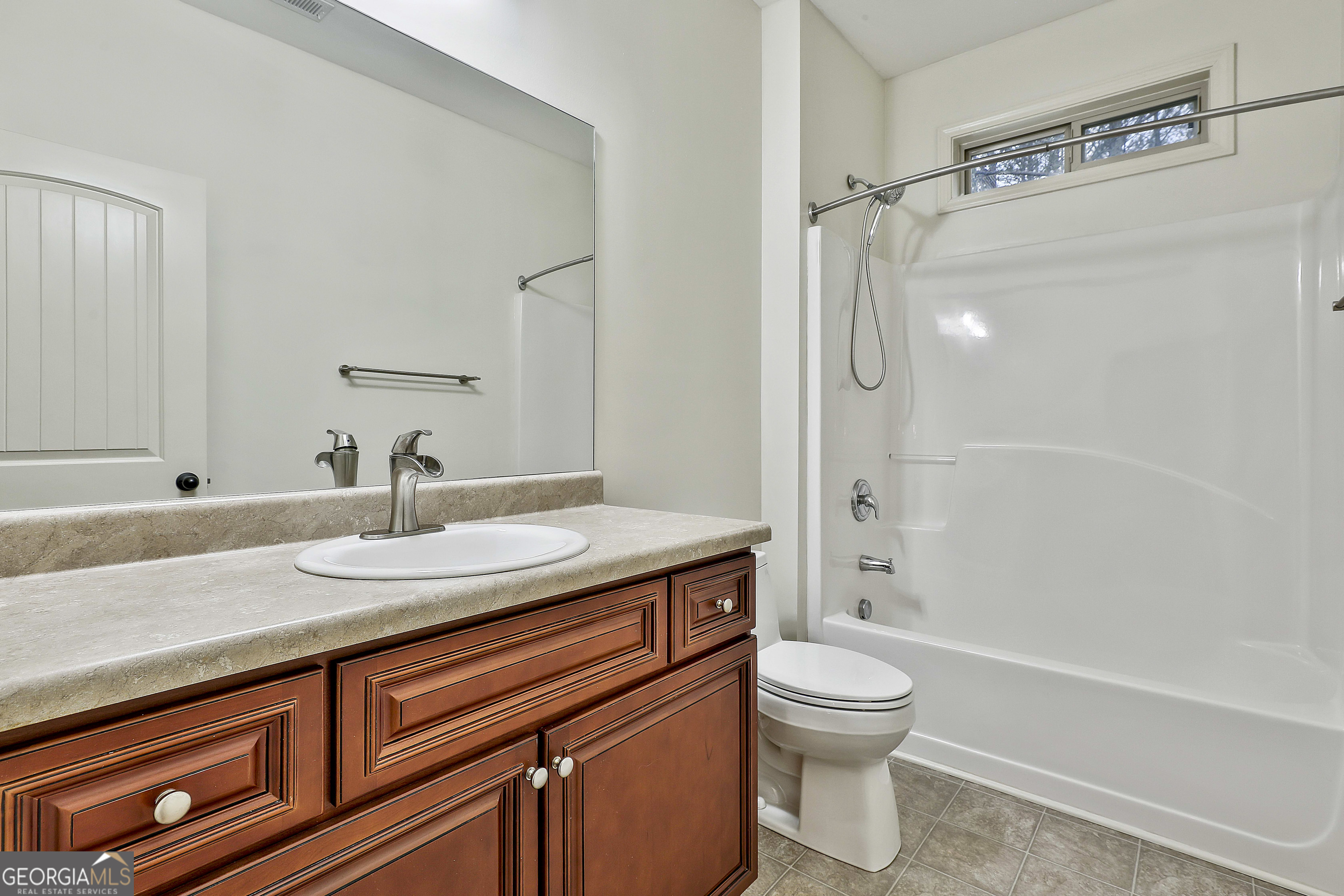 120 Meadow View Glen Property Photo 24