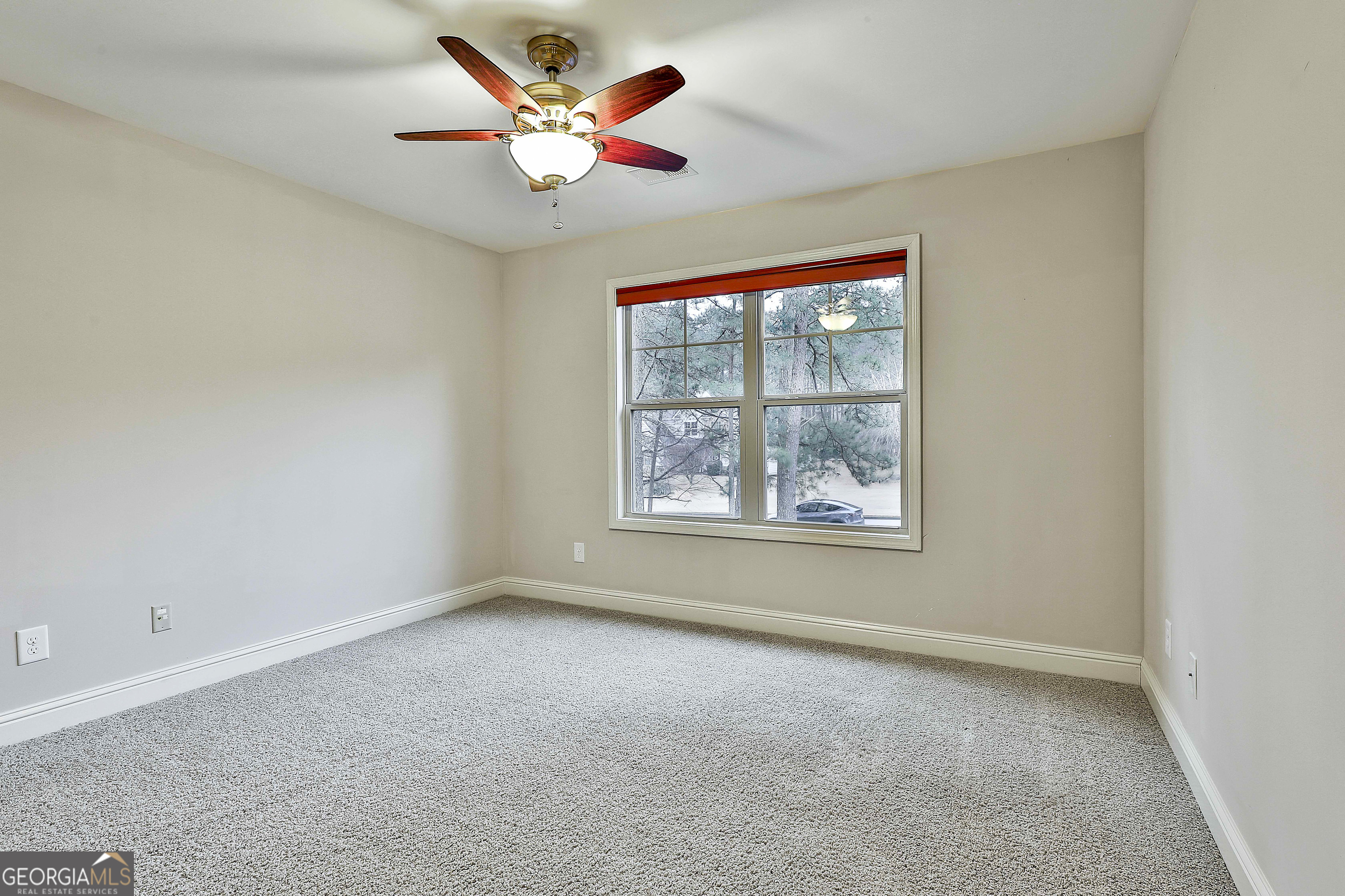 120 Meadow View Glen Property Photo 27