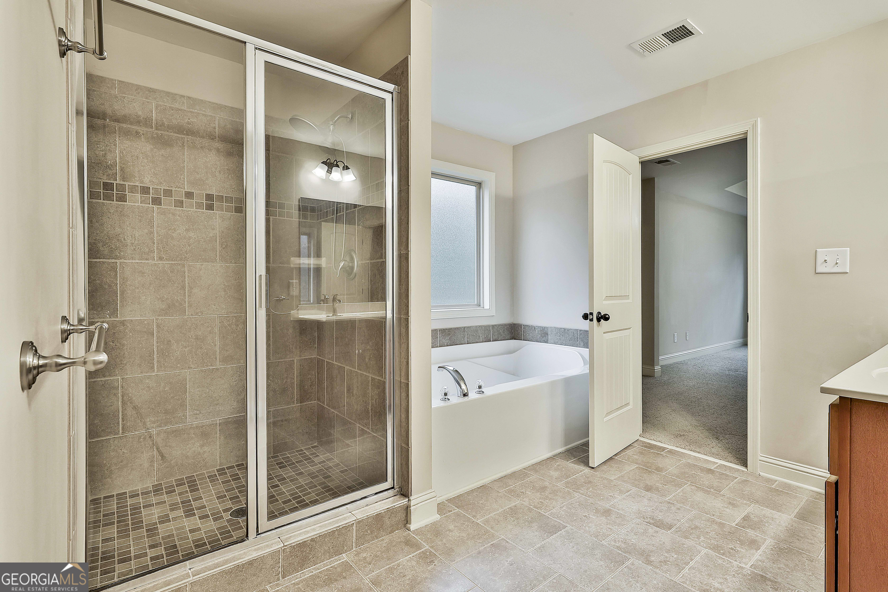 120 Meadow View Glen Property Photo 34