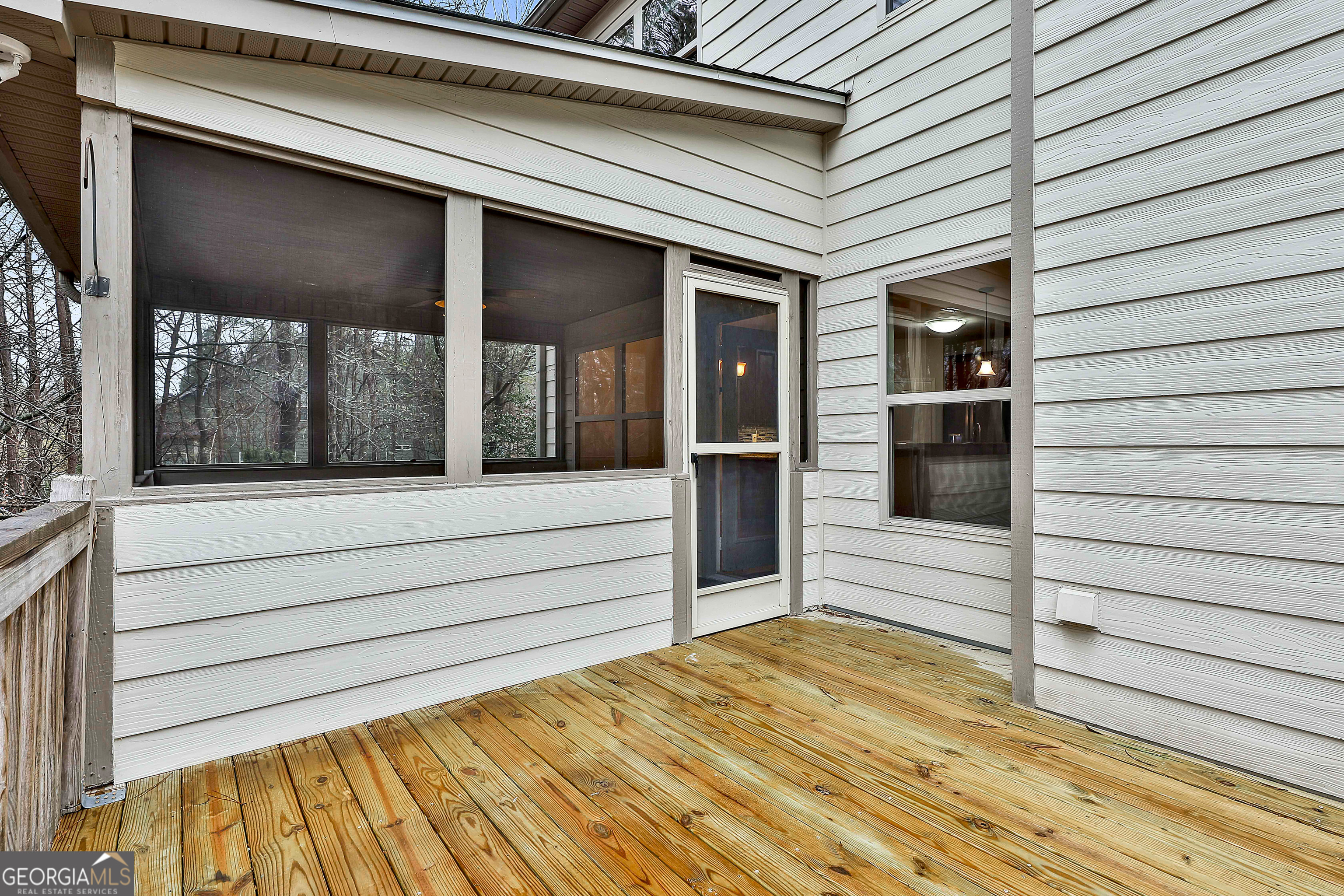 120 Meadow View Glen Property Photo 47