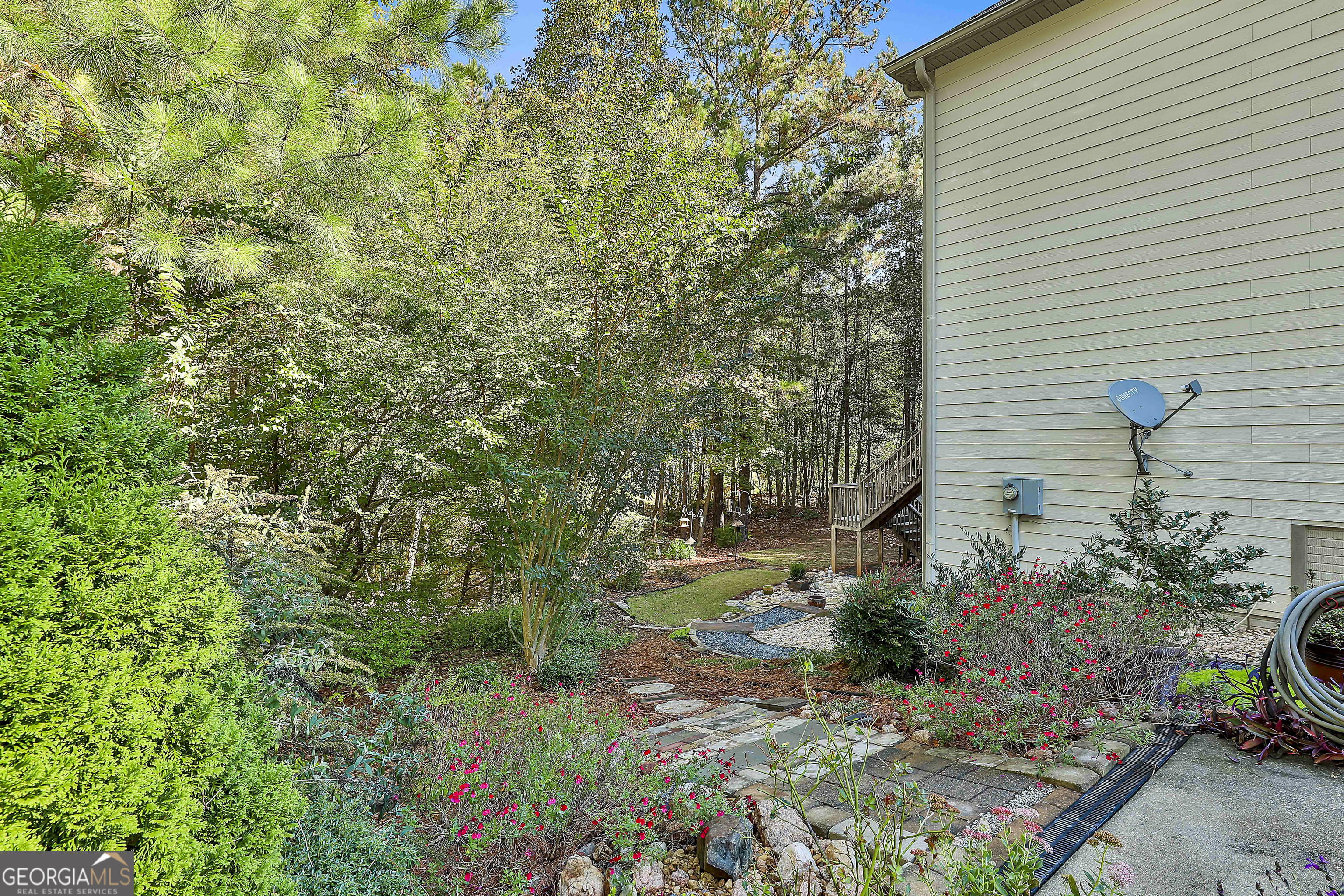 120 Meadow View Glen Property Photo 66