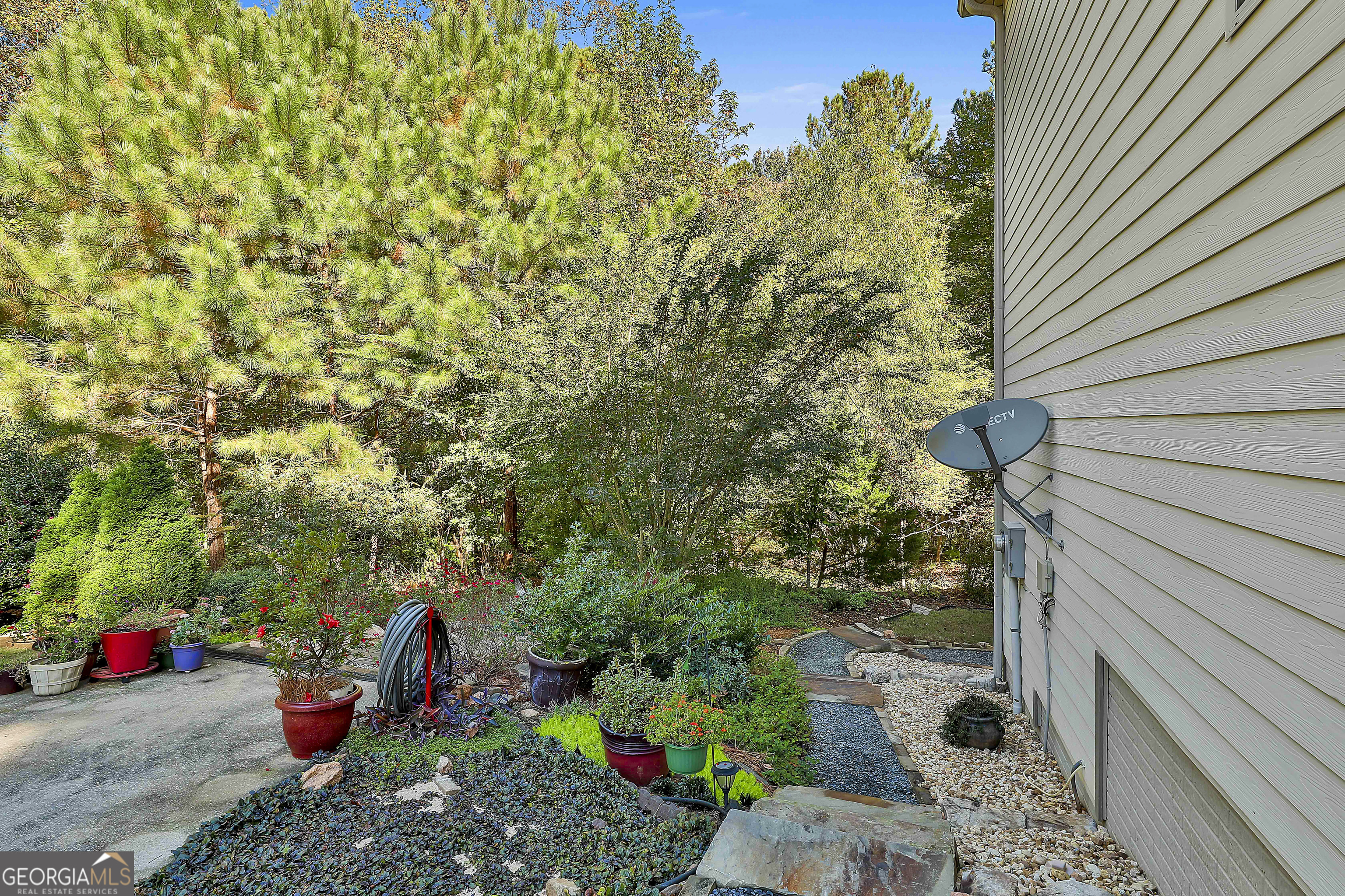 120 Meadow View Glen Property Photo 69