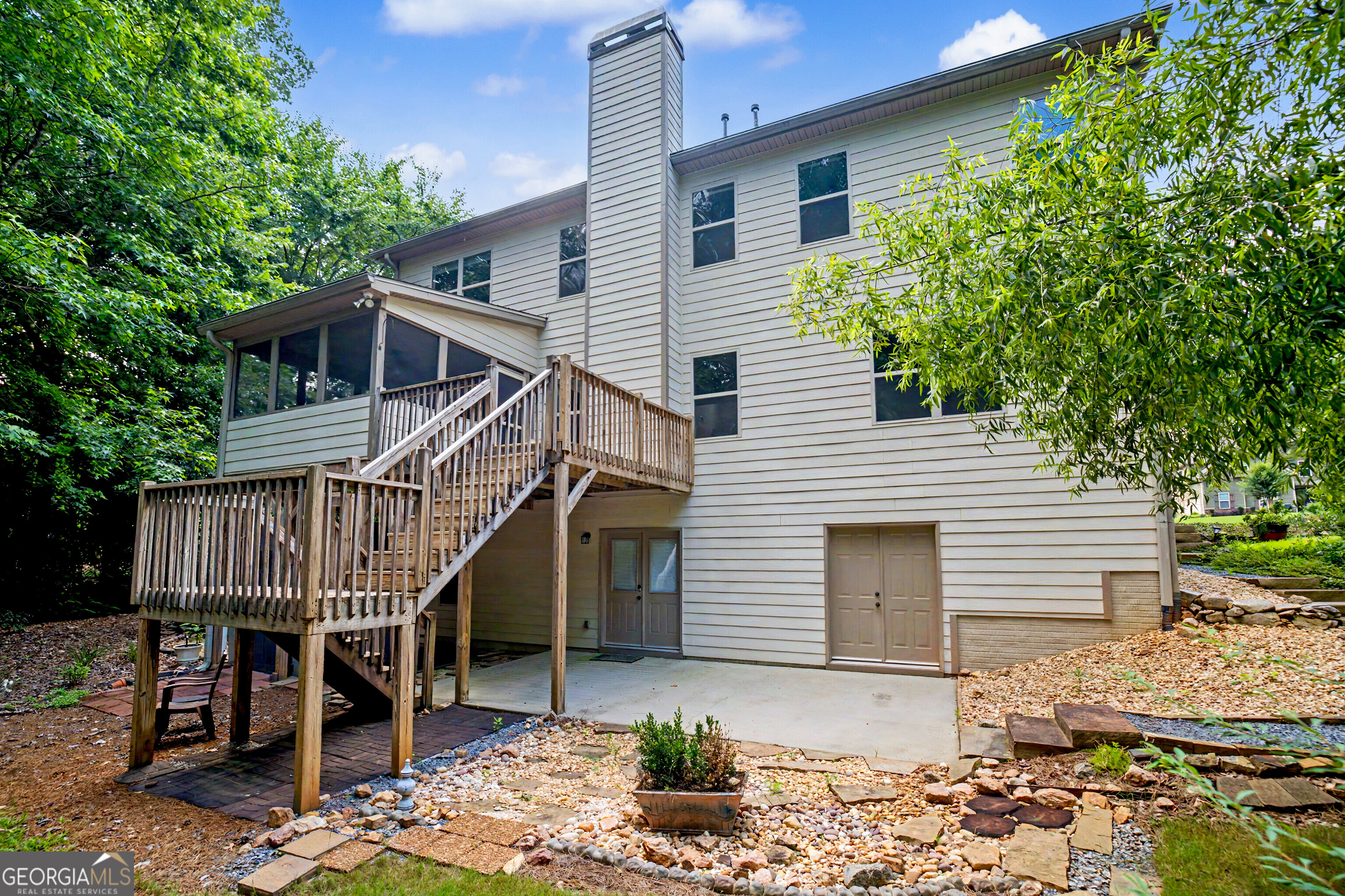 120 Meadow View Glen Property Photo 84
